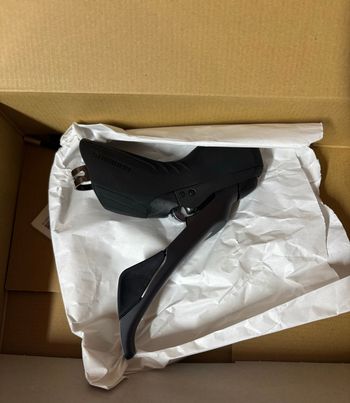 Used Shimano GRX ST-RX820 STI 12 speed bike — image 3 of 4