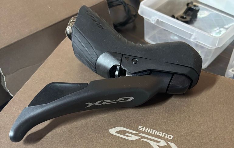 Used Shimano GRX ST-RX820 STI 12 speed bike — image 1 of 4