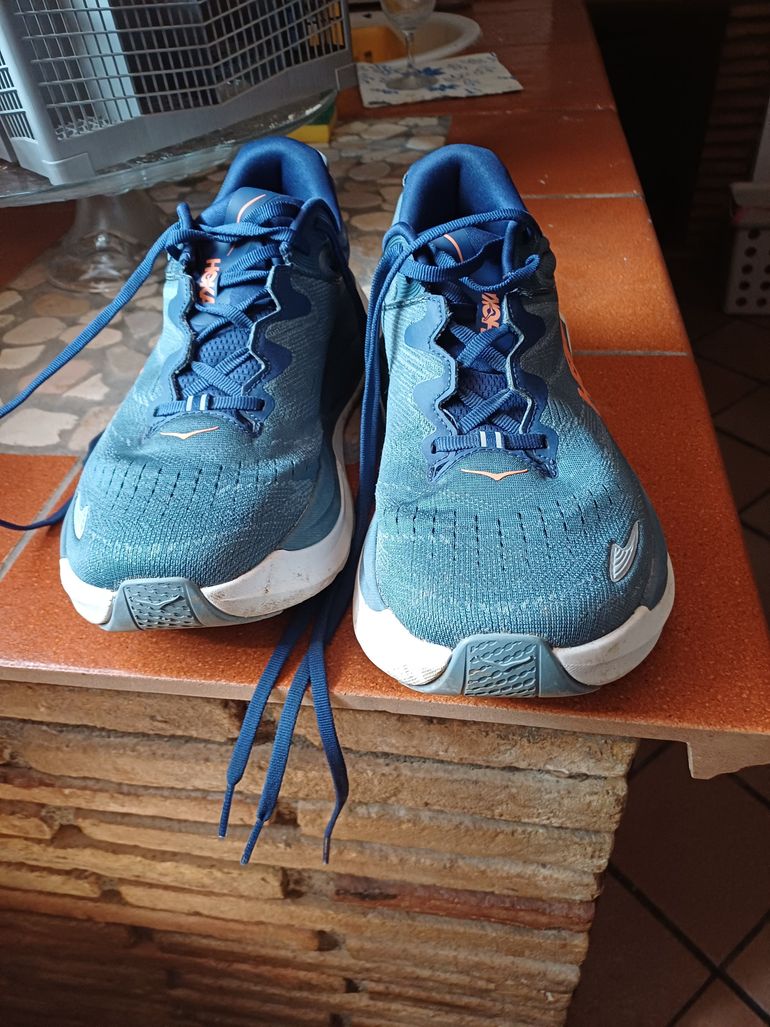 Used Hoka gaviota 6 2026 bike — image 4 of 5