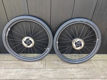 Used Dt Swiss GR 1600 SPLINE db 25 12/142 mm Shimano 2025 bike