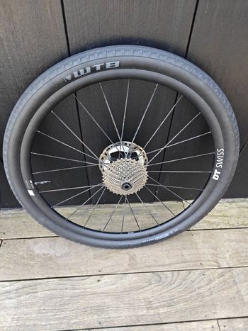 Used Dt Swiss GR 1600 SPLINE db 25 12/142 mm Shimano 2025 bike — image 8 of 11