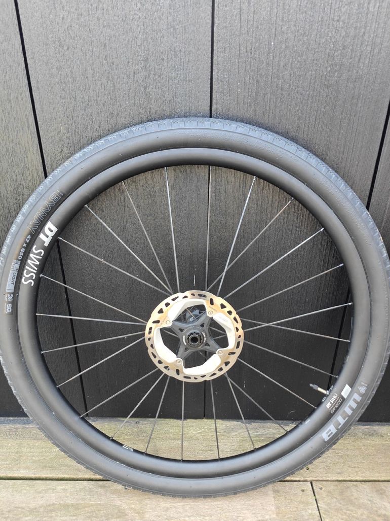 Used Dt Swiss GR 1600 SPLINE db 25 12/142 mm Shimano 2025 bike — image 4 of 11