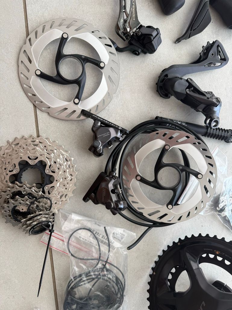 Used Shimano Ultegra R8170 12-Speed Di2 Groupset 2026 bike — image 5 of 5