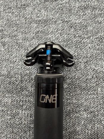 Used Oneup Tige de selle telescopique V3 34.9 180mm 2026 bike — image 3 of 9