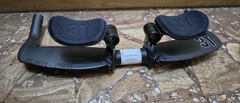 Used 3T Aura Pro Carbon TT Triathlon Aero Base Bar Handlebar Stealth 42cm bike — image 3 of 9