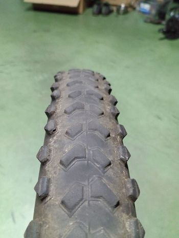 Used Continental Mountain King V2 27,5x2.3 bike — image 3 of 3