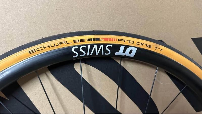 Used Dt Swiss PRC 1100 DICUT Mon Chasseral db 24 12/142 mm Shimano Wheels