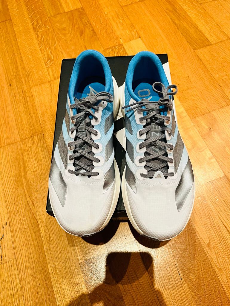 Used Adidas evo SL Woven bike — image 3 of 8