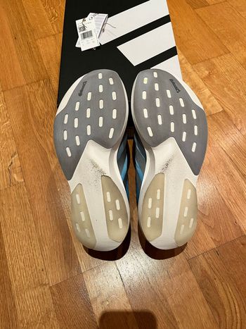 Used Adidas evo SL Woven bike — image 5 of 8
