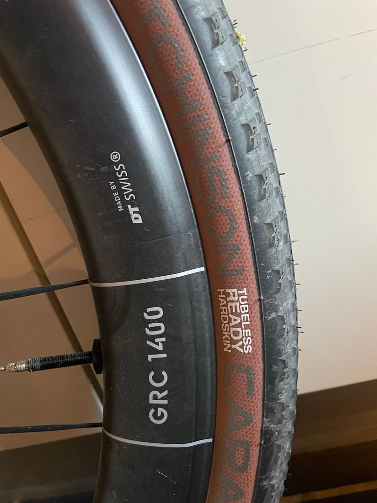 Used Hutchinson Caracal Race bike — image 2 of 5
