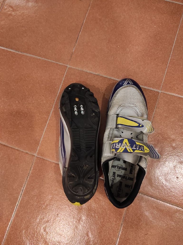 Used Vittoria MTB Shoes Size 43 bike — image 4 of 5