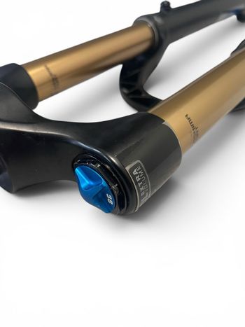 Used Fox 38 Factory Grip2 170mm 2022 bike — image 6 of 8