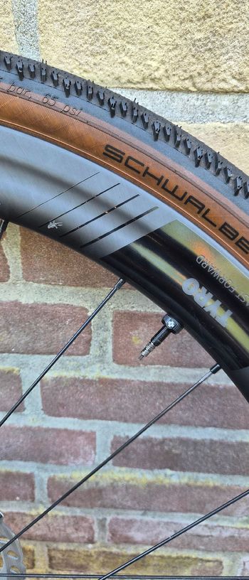 Used Ffwd Tyro 45mm Disc Brake Carbon Clincher Wheel Set 2021 bike — image 8 of 8