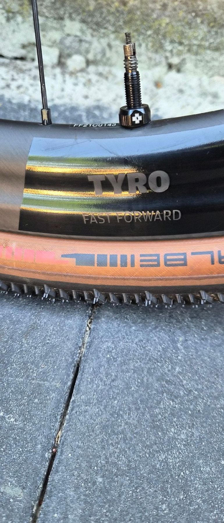 Used Ffwd Tyro 45mm Disc Brake Carbon Clincher Wheel Set 2021 bike — image 5 of 8