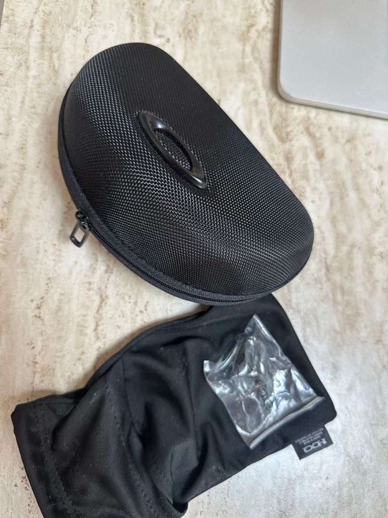 Used Oakley QNTM KATO 2025 bike — image 6 of 6