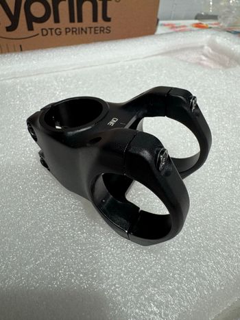Used Oneup Stem 35x42mm 2025 bike