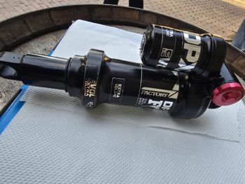 Used Fox DPX2 Shock bike — image 9 of 10