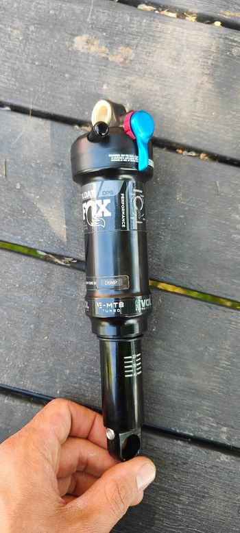 Used Fox FLOAT DPS Performance Rear Shock bike — image 2 of 3