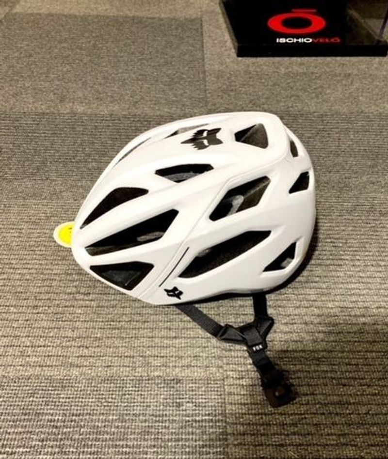 Fox Racing Crossframe Pro Helmet 2025 bike de segunda mano — imagen 1 de 4