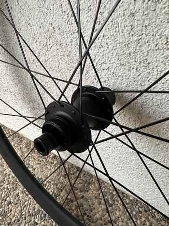 Used Bontrager Aeolus Elite 50 Disc 2025 bike — image 5 of 6