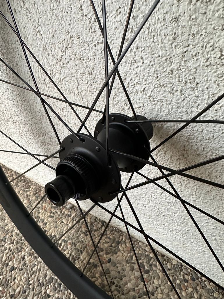 Used Bontrager Aeolus Elite 50 Disc 2025 bike — image 5 of 6