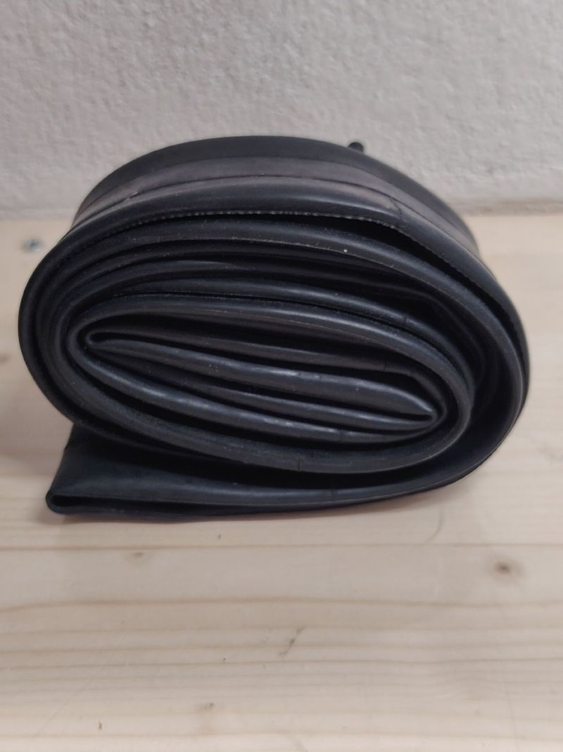 Used BTWIN Camera d'aria 29x1, 9/2, 5 2026 bike — image 1 of 3