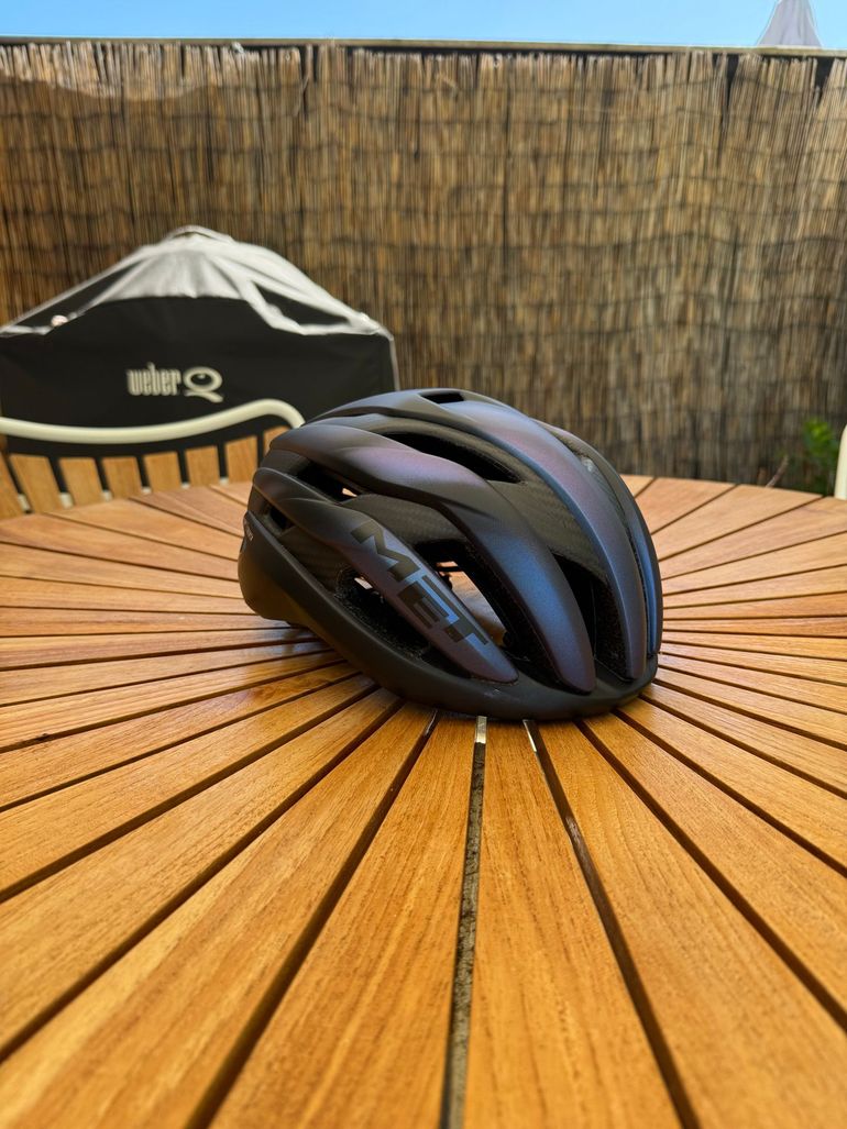 Used MET Trenta 3K Carbon MIPS Helmet bike — image 1 of 6