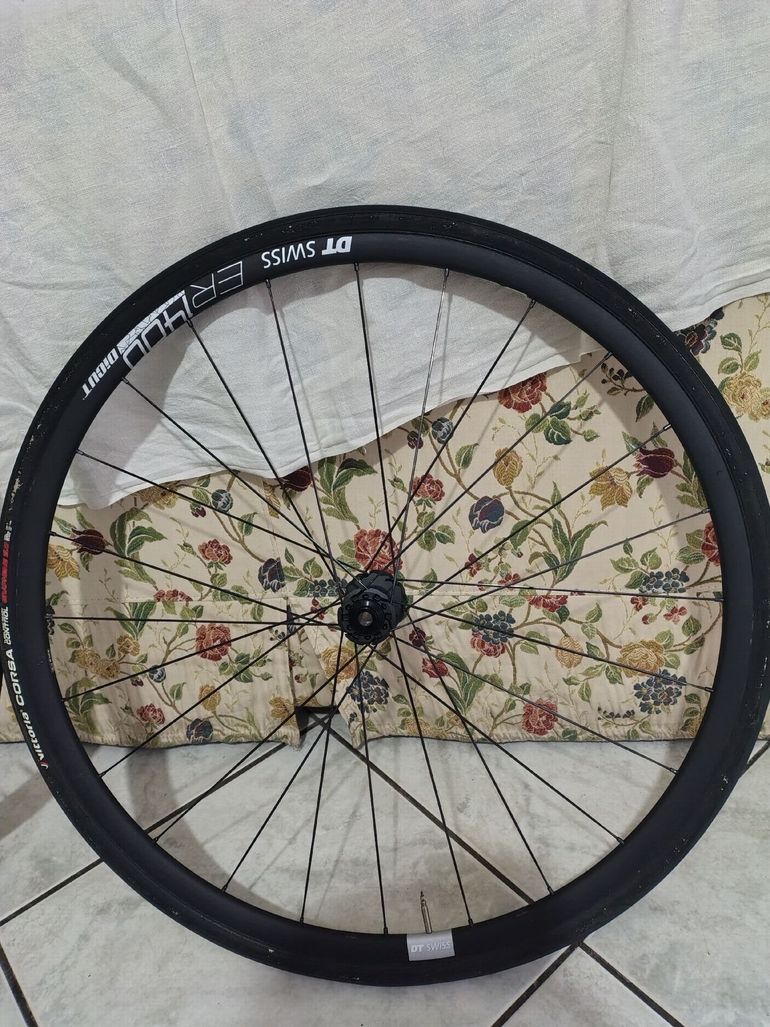 Used Dt Swiss ER 1400 DICUT Wheelset 2022 bike — image 1 of 3