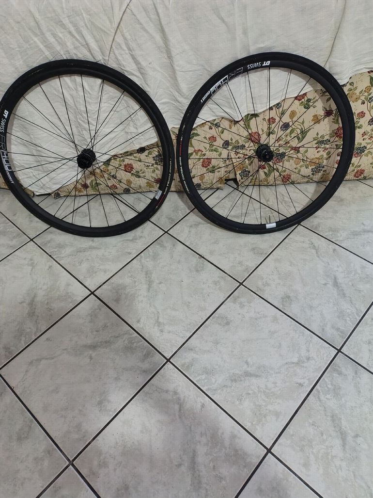 Used Dt Swiss ER 1400 DICUT Wheelset 2022 bike — image 3 of 3
