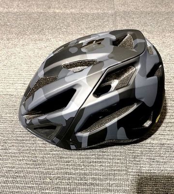 Used Fox Crossframe Pro Helmet 2025 bike — image 1 of 4