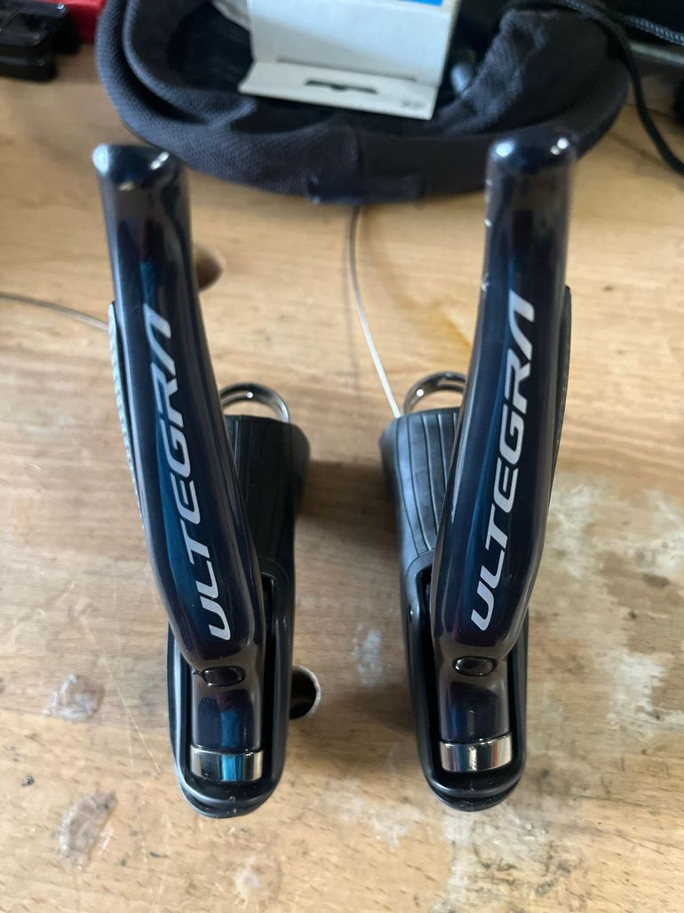Used Shimano Ultegra Di2 ST-R8050 Shifters 2025 bike — image 1 of 5