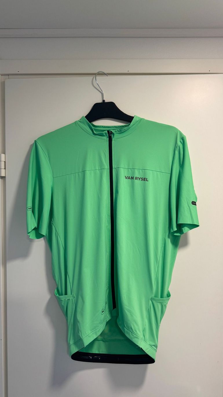 Used Van Rysel EDR Cycling Jersey bike — image 1 of 5