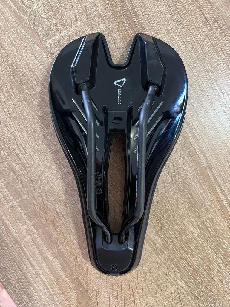 Used Bontrager Hilo Pro Carbon Saddle bike — image 3 of 6