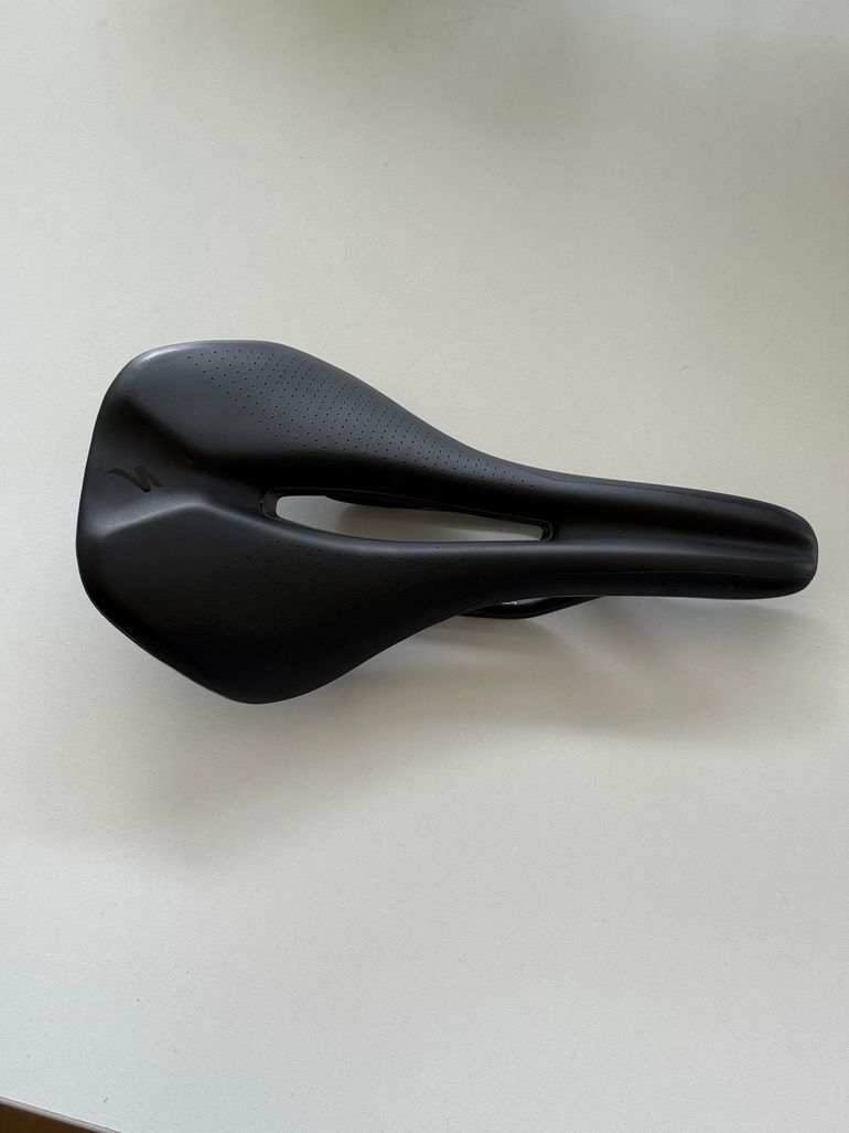 Used Specialized Phenom Saddle 2024 bike — image 2 of 5