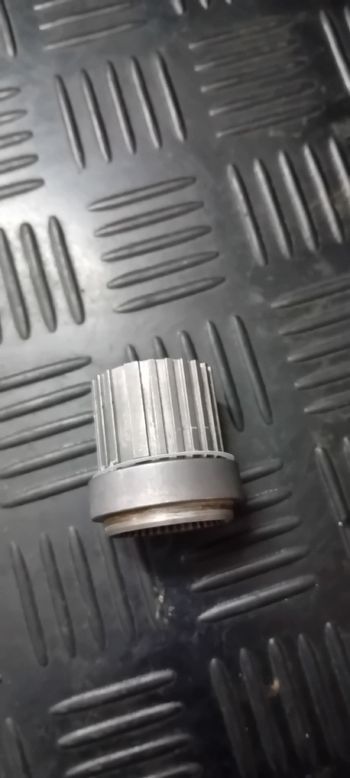 Used Mavic Instant Drive 360 Freehub Body bike — image 2 of 3