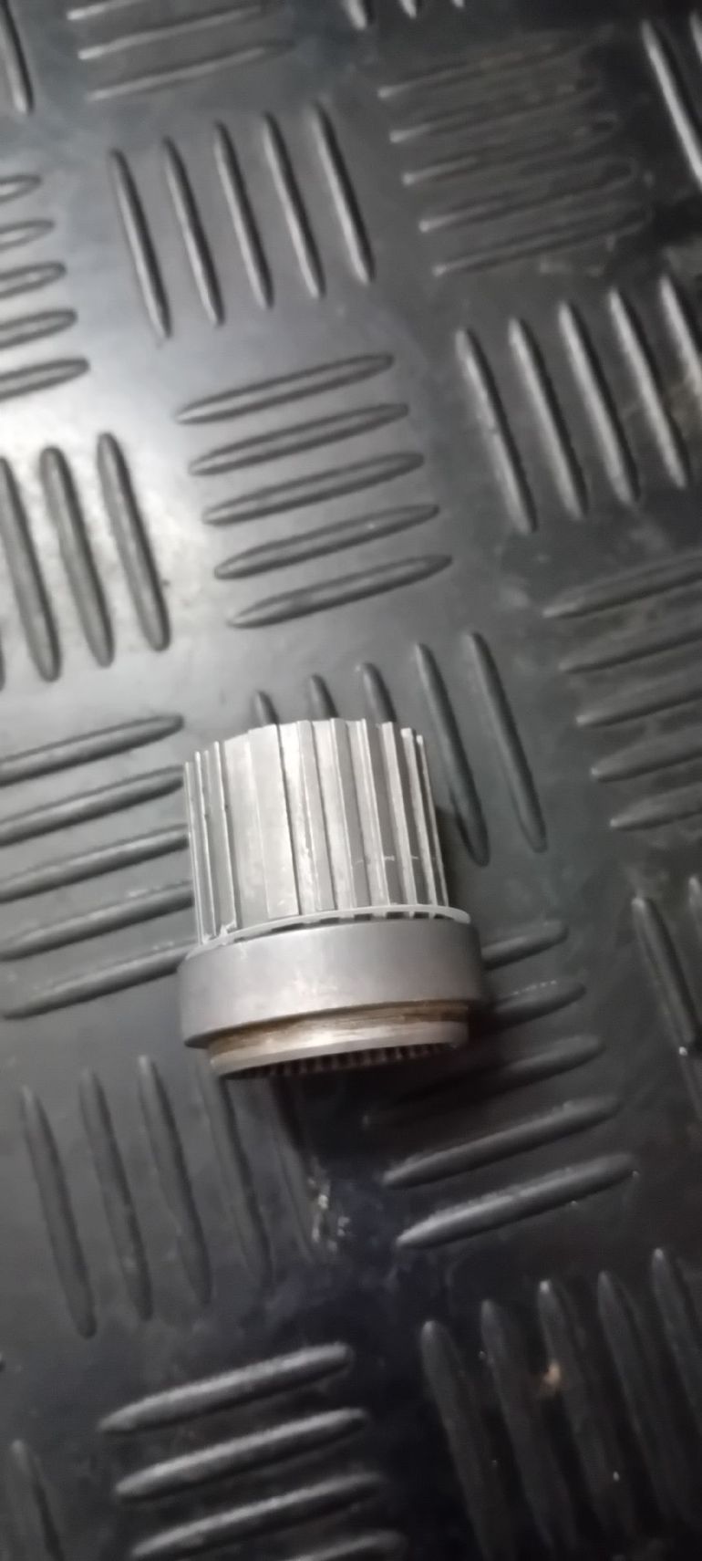 Used Mavic Instant Drive 360 Freehub Body bike — image 2 of 3
