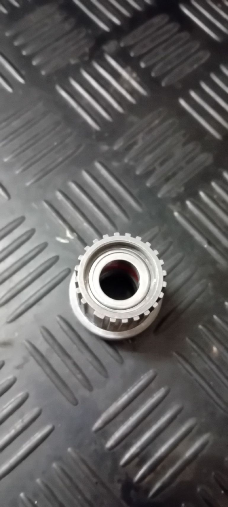 Used Mavic Instant Drive 360 Freehub Body bike — image 1 of 3