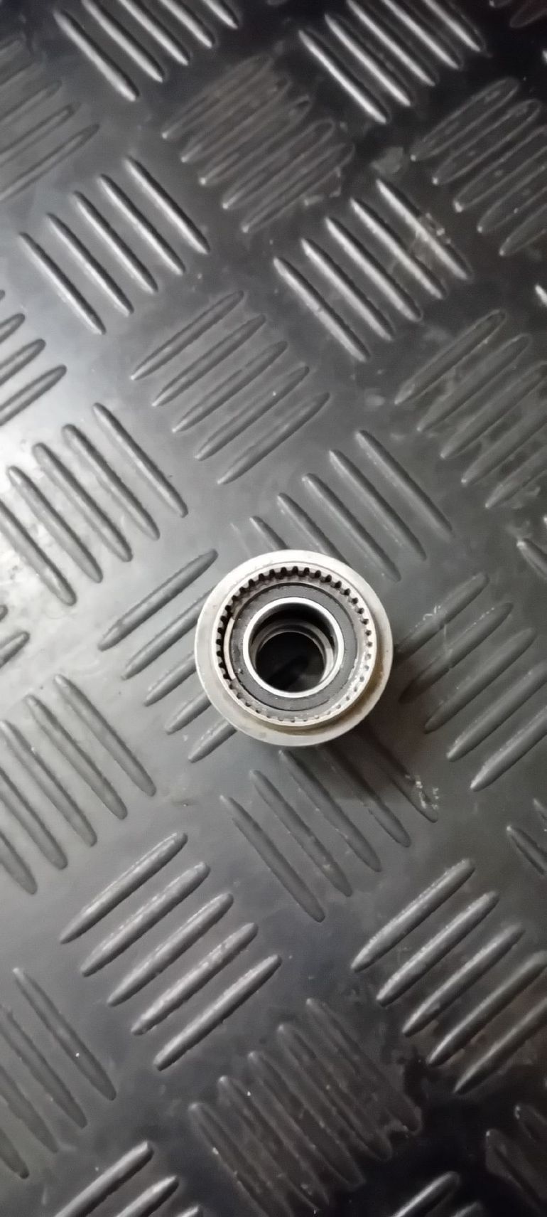 Used Mavic Instant Drive 360 Freehub Body bike — image 3 of 3