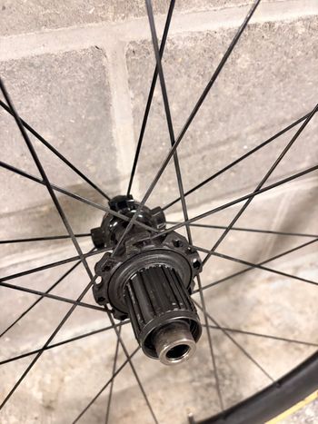 Used Shimano Dura Ace R9270 C36 Disc Wheelset 2025 bike — image 2 of 7