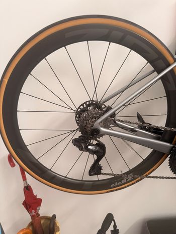 Used Zipp 303S Carbon Tubeless Disc Wheelset bike — image 2 of 4