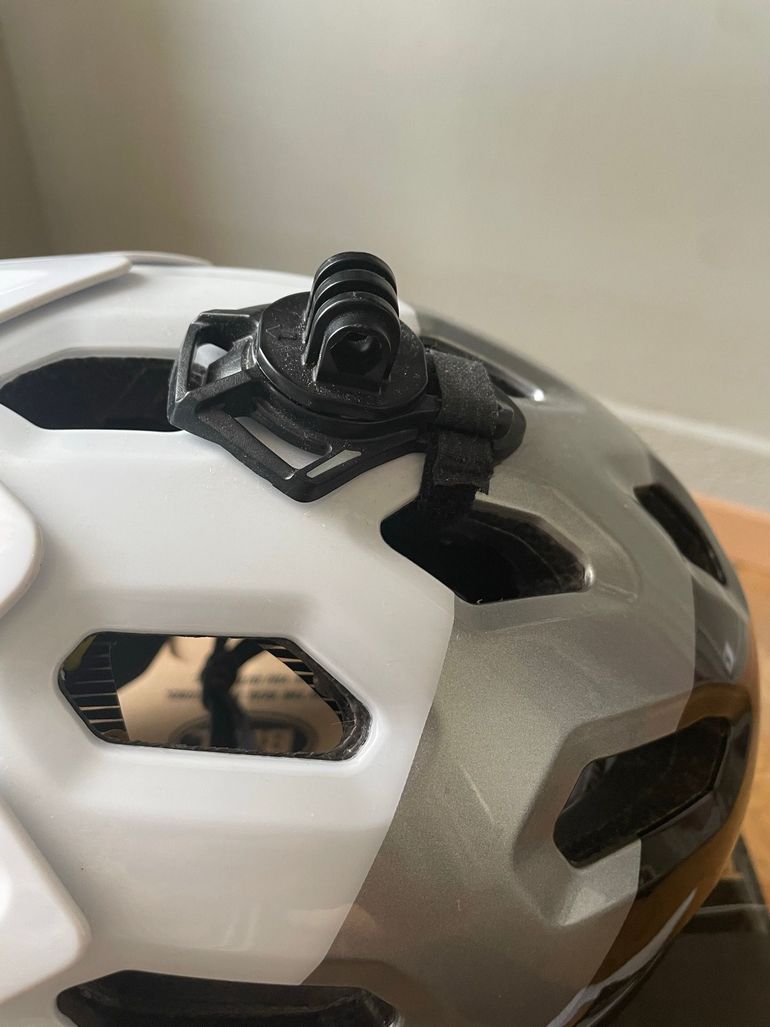 Used Bell super 3r mips 2022 bike — image 8 of 12