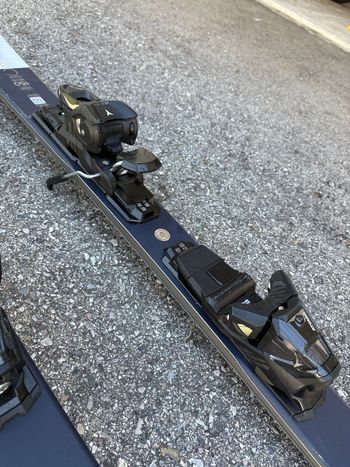 Used Atomic Cloud C8 Skis 2025 bike — image 5 of 7