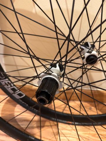 Brugt Dt Swiss ER1600 Wheels bike — billede 4 af 5