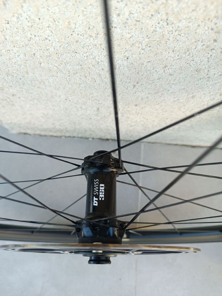 Used Specialized Roval Alpinist CL bike — image 2 of 2