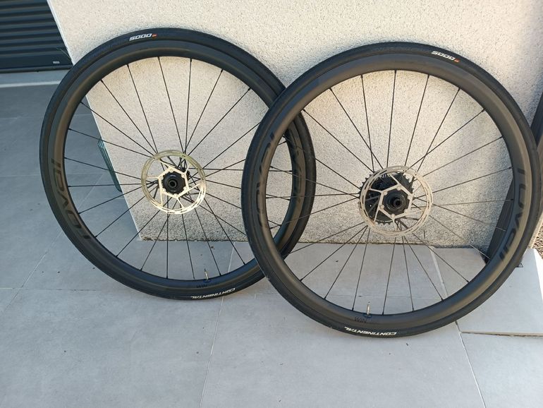 Used Specialized Roval Alpinist CL bike — image 1 of 2