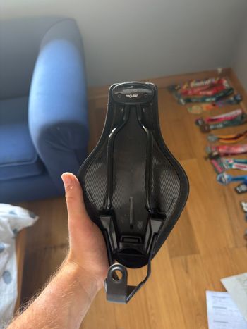 Used Fizik Transiro Mistica Kium Regular Saddle bike — image 5 of 6
