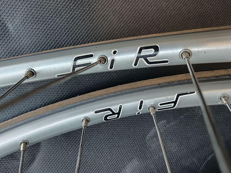 Used Campagnolo Super Record bike — image 9 of 18