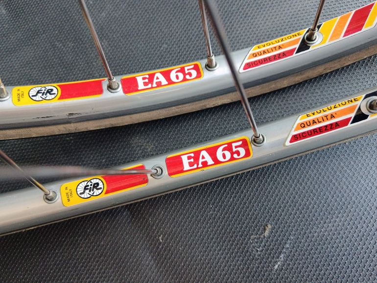 Used Campagnolo Super Record bike — image 8 of 18