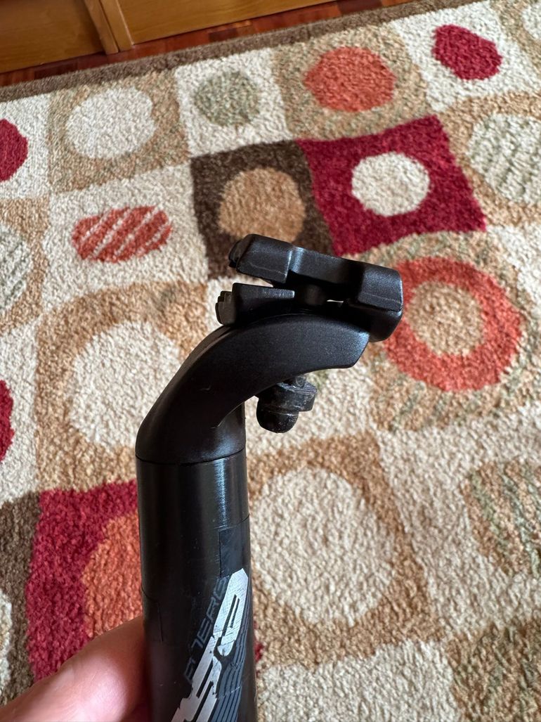 Used Fsa Energy SB20 Seatpost bike — image 1 of 7