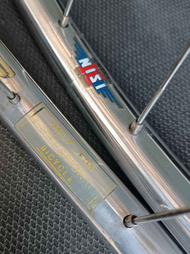 Used Campagnolo Record bike — image 2 of 14